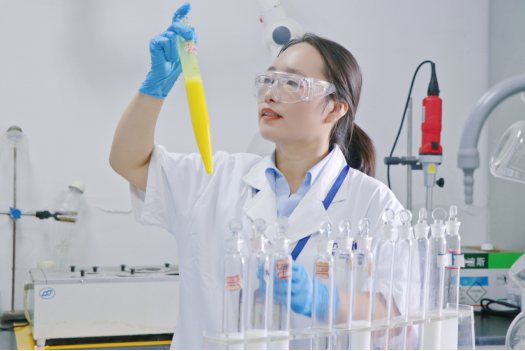 祝贺海利尔研发中心制剂所四室主任刘金玲获评2025年“青岛拔尖人才”